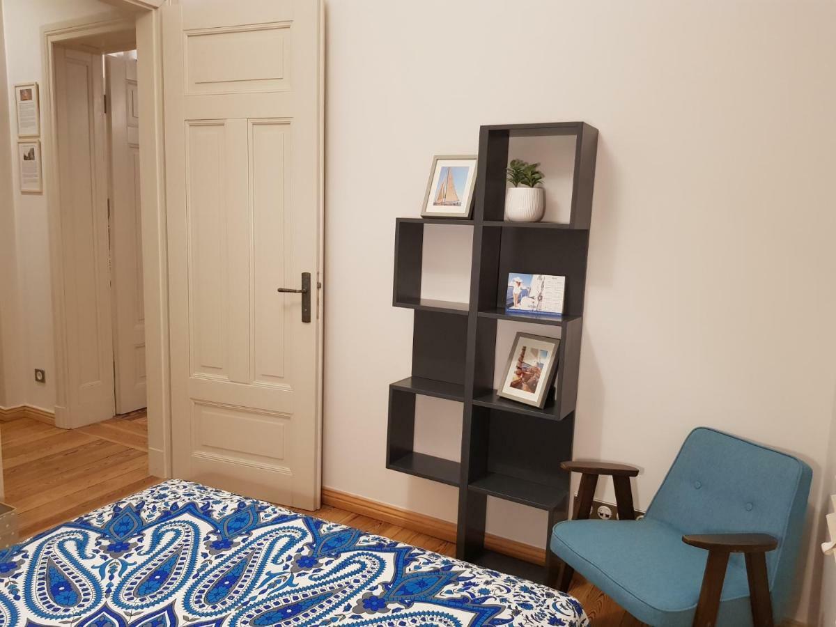 Movie Apartment Jezyce Poznań Exteriör bild