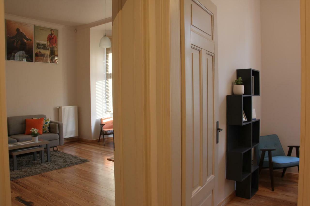 Movie Apartment Jezyce Poznań Exteriör bild