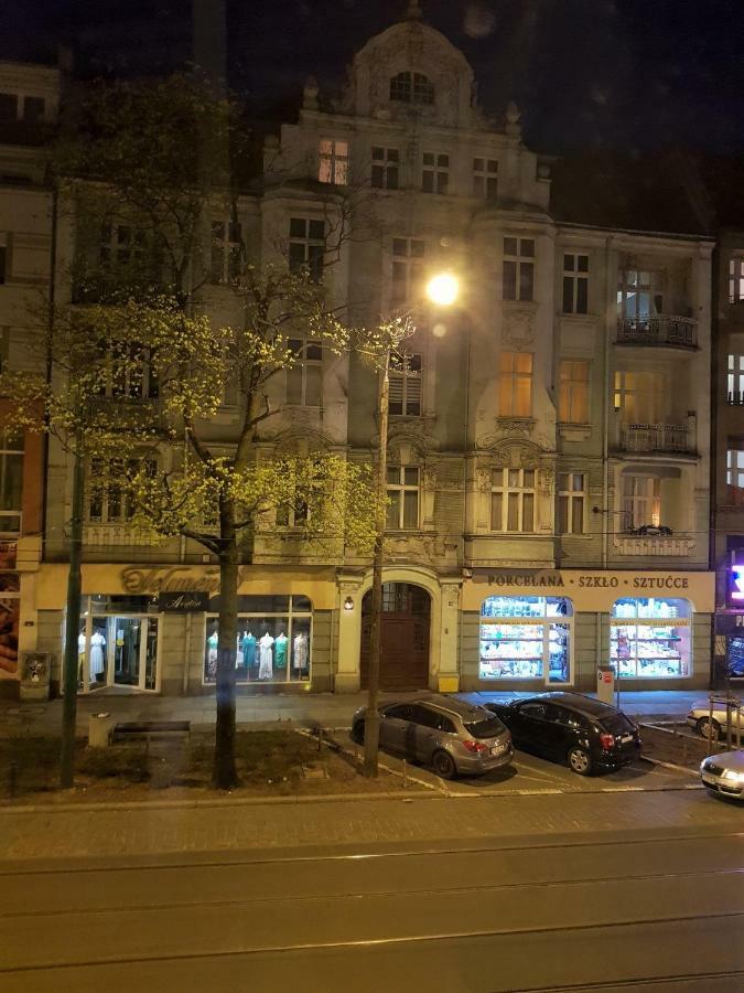 Movie Apartment Jezyce Poznań Exteriör bild